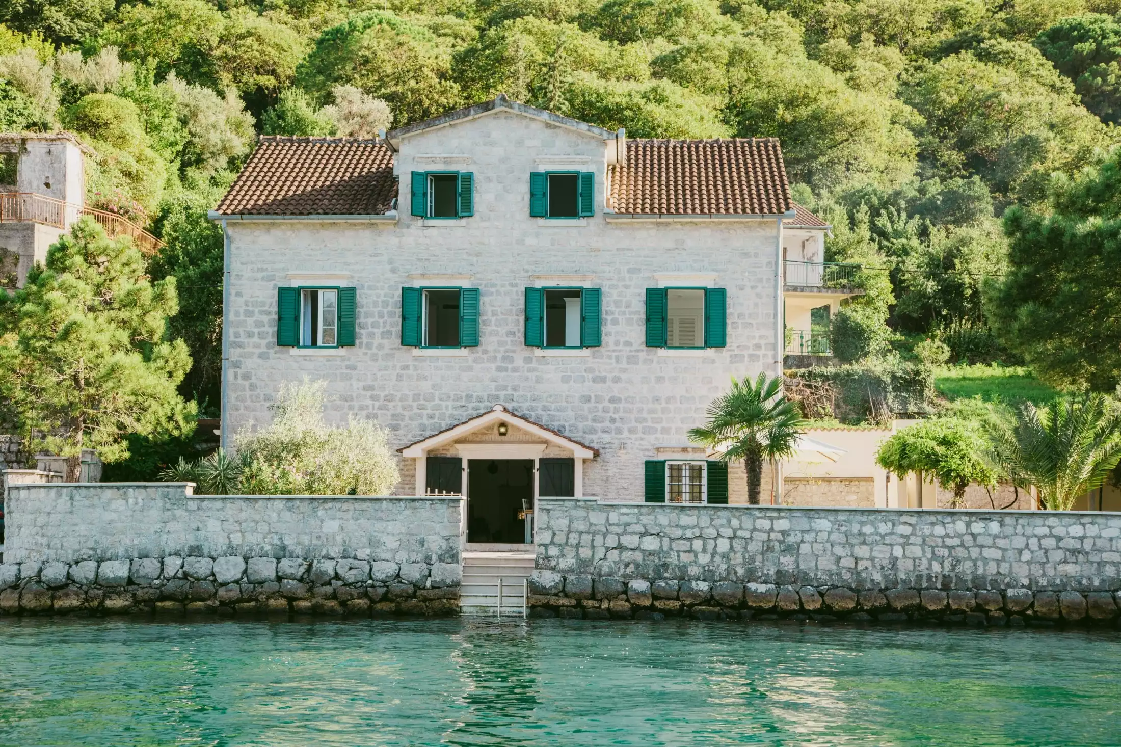 Perfect Villa by the Sea with Stunning Views