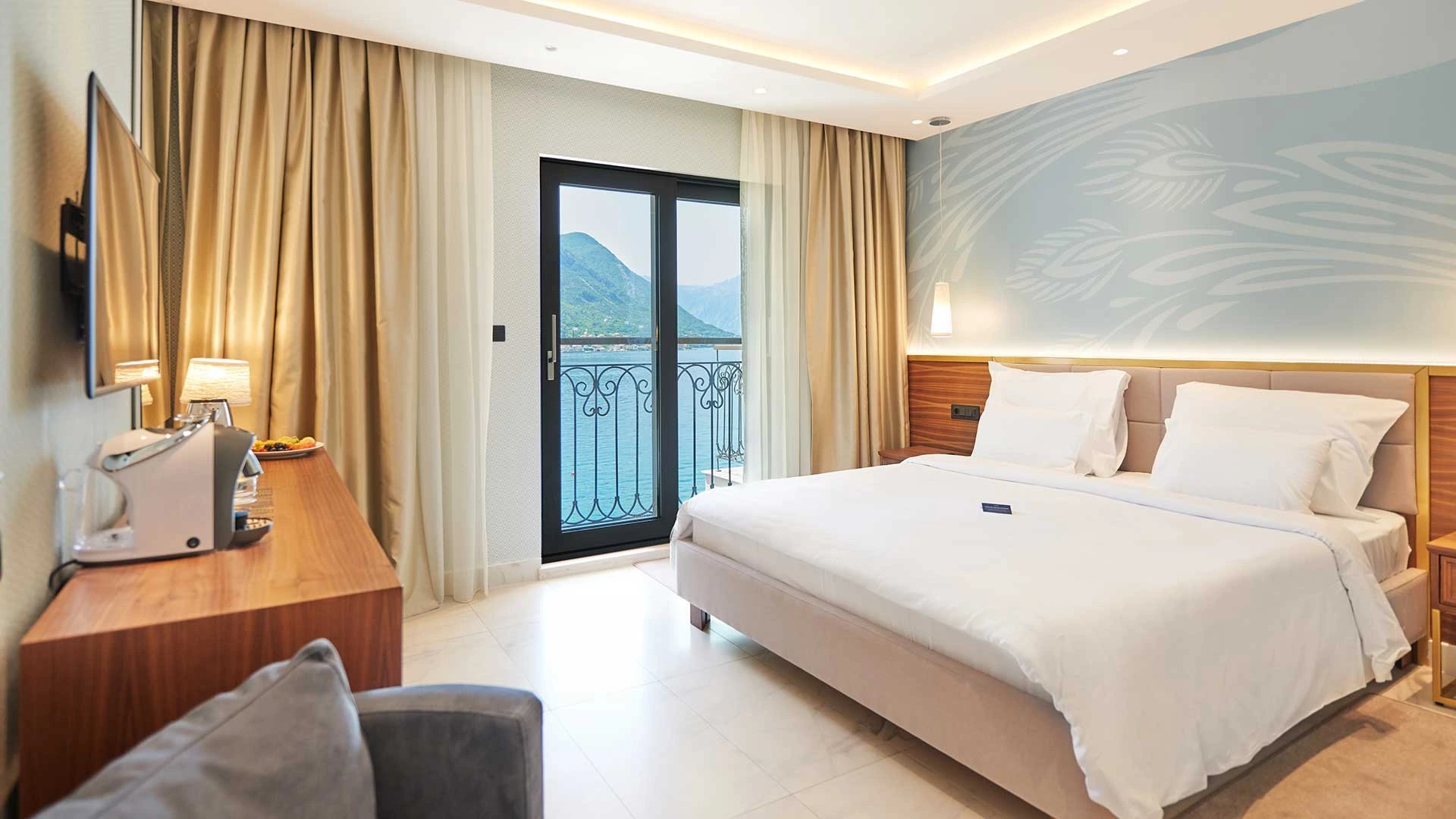Enchanting Villa with Sea View