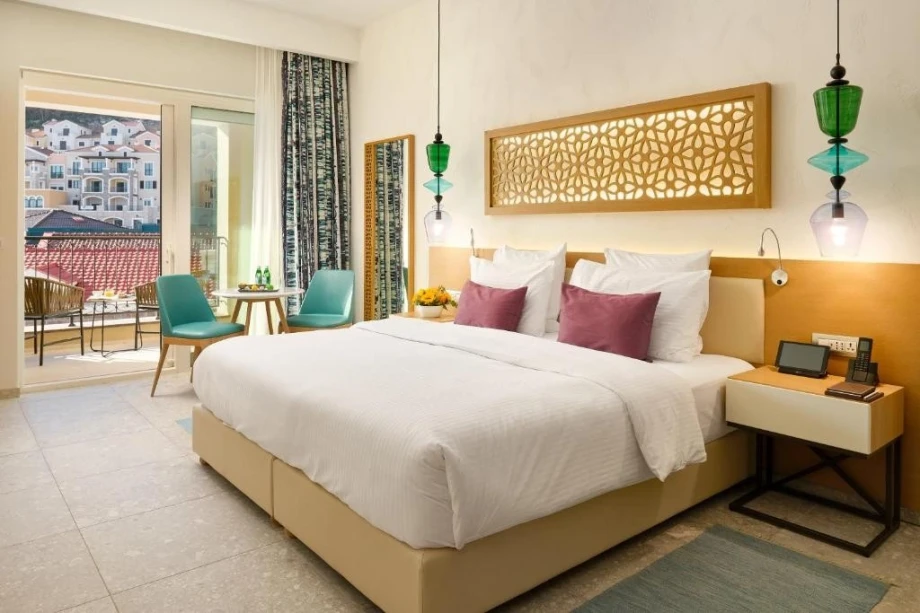 Grand Poolside Room - The Chedi Hotel