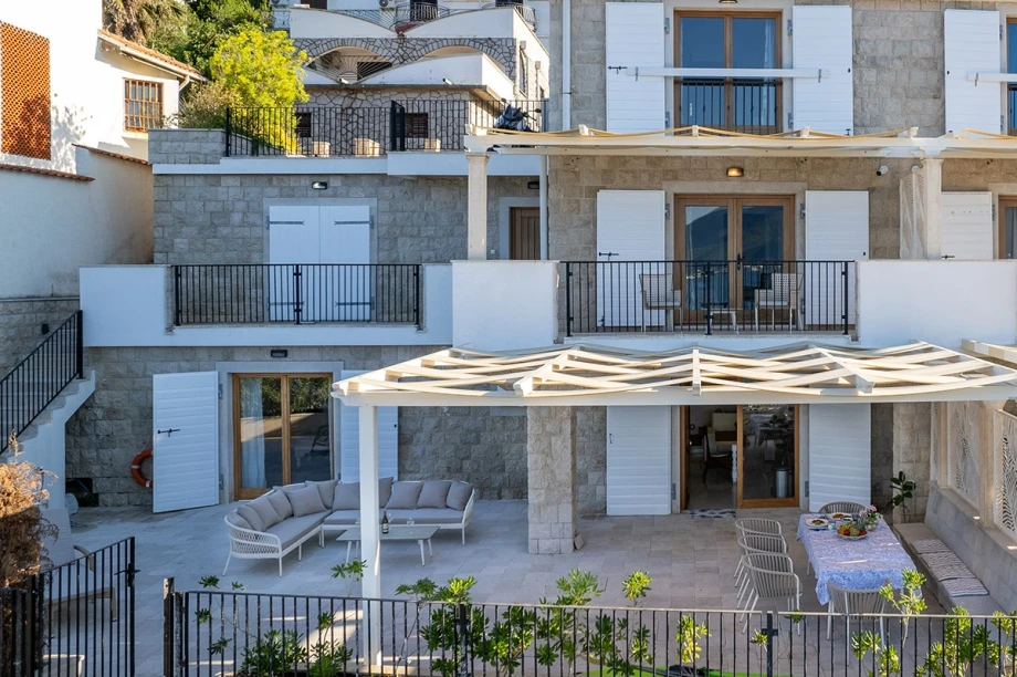 Beachfront Villa Blessing